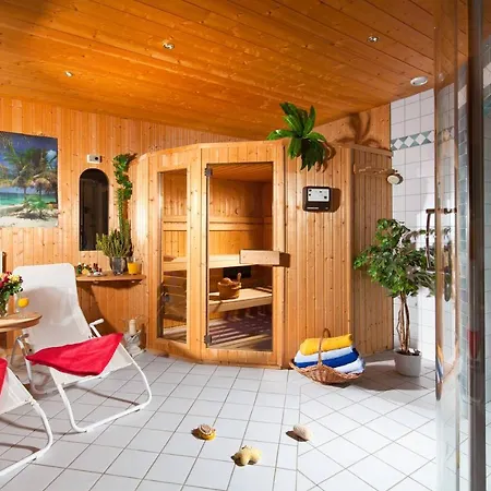 게스트하우스 Rennlehen 3*