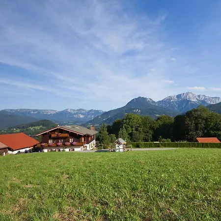 게스트하우스 Rennlehen 3*